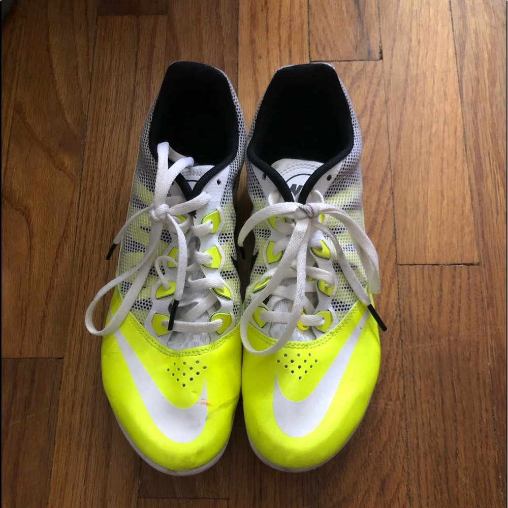 Track spikes/shoes
